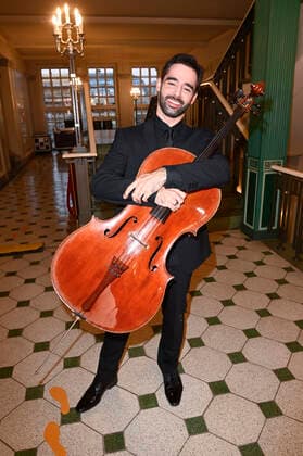 Pablo Ferrandez bei der Verleihung des Opus Klassik 2021 im Konzerthaus am Gendarmenmarkt. Berlin, 10.10.2021