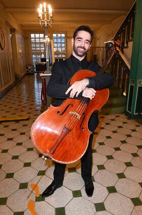 Pablo Ferrandez bei der Verleihung des Opus Klassik 2021 im Konzerthaus am Gendarmenmarkt. Berlin, 10.10.2021