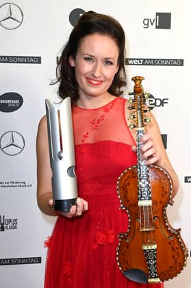 Ragnhild Hemsing bei der Verleihung des Opus Klassik 2021 im Konzerthaus am Gendarmenmarkt. Berlin, 10.10.2021