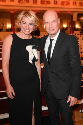 Sabine Heinrich und Christian Berkel bei der Verleihung des Opus Klassik 2021 im Konzerthaus am Gendarmenmarkt. Berlin, 10.10.2021