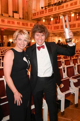 Sabine Heinrich und Joolz Gale bei der Verleihung des Opus Klassik 2021 im Konzerthaus am Gendarmenmarkt. Berlin, 10.10.2021