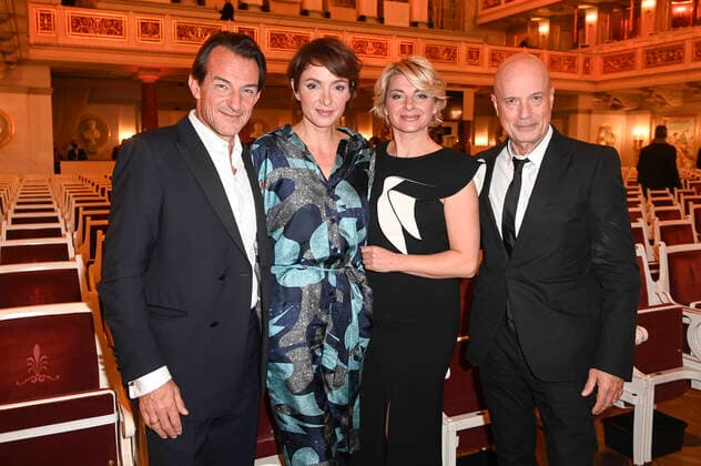 Hans-Werner Meyer, Julia Koschitz, Sabine Heinrich und Christian Berkel bei der Verleihung des Opus Klassik 2021 im Konzerthaus am Gendarmenmarkt. Berlin, 10.10.2021