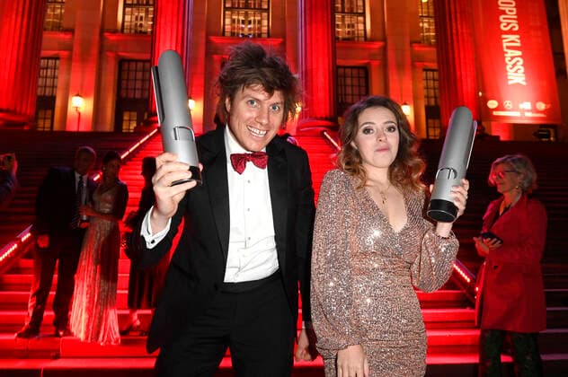 Joolz Gale und Lucienne Renaudin Vary bei der Verleihung des Opus Klassik 2021 im Konzerthaus am Gendarmenmarkt. Berlin, 10.10.2021