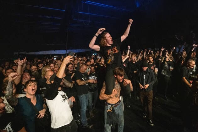 Concert goers Copenhagen, Denmark. 08th, October 2021. Concert goers attena a live concert with the Danish death metal band Baest at Pumpehuset in Copenhagen. Copenhagen Denmark  Copyright: xGonzalesxPhoto PeterxTroestx