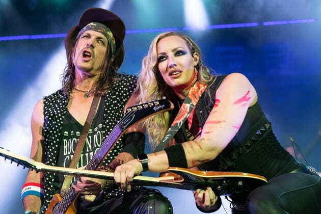 WEST PALM BEACH, FL - OCTOBER 10: Alice Cooper performs at The iTHINK Financial Amphitheatre on October 10, 2021 in West Palm Beach Florida. Copyright: xMPI140 MediaPunchx