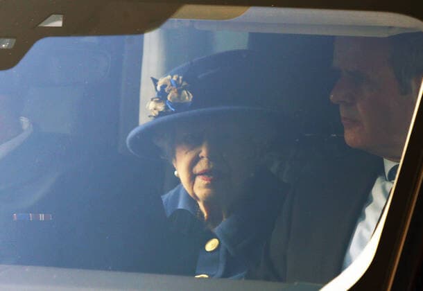 October 12, 2021, London, England, United Kingdom: QUEEN ELIZABETH II is seen leaving Westminster Abbey attending a Service of Thanksgiving to mark the Centenary of the Royal British Legion. London United Kingdom - ZUMAs262 20211012_zip_s262_041 Copyright: xTayfunxSalcix