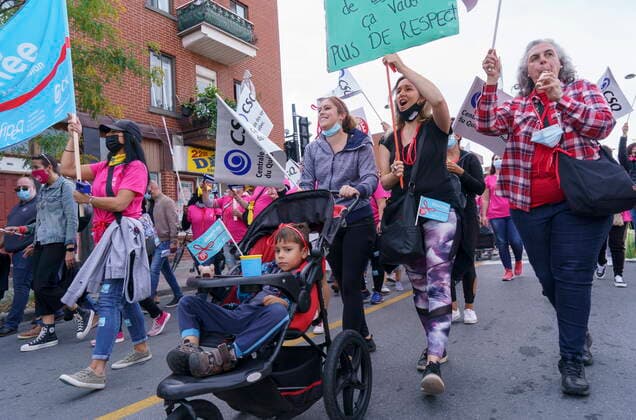 October 12, 2021, Montreal, PQ, Canada: Daycare workers demonstrate on the first day of rotating strikes in Montreal on Tuesday, October 12, 2021. Montreal Canada  - ZUMAc35_ 20211012_zaf_c35_004 Copyright: xPaulxChiassonx