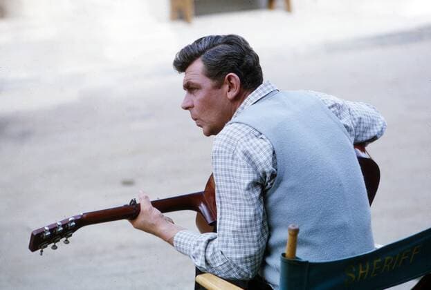 Andy Griffith, 1960s. ph: Del Hayden TV Guide Courtesy Everett Collection Ref:PSDANGR EC008 PUBLICATIONXNOTxINxCANxCHNxFRAxITAxJPNxNORxPOLxRUSxESPxUKxUSA Copyright: xx PSDANGR EC008