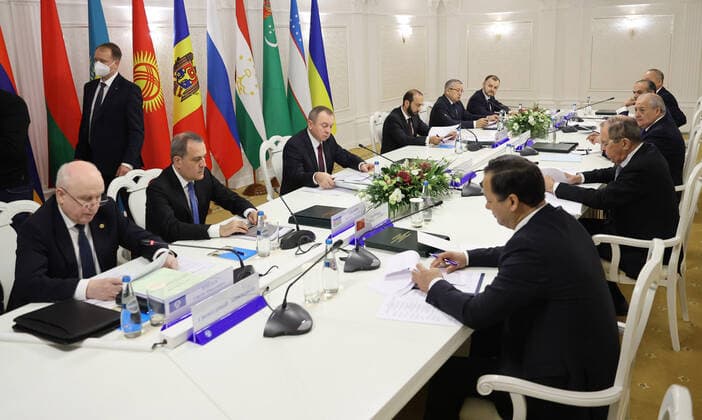 MINSK, BELARUS - OCTOBER 14, 2021: CIS Executive Secretary Sergei Lebedev, Azerbaijan s Minister of Foreign Affairs Jeyhun, Belarus Foreign Minister Vladimir Makei, Armenia s Foreign Minister Ararat Mirzoyan, Kazakhstan s Foreign Minister Marat Syzdykov, Moldova s Ambassador to Uktaine Ruslan Bolbocean (L-R) attend a meeting of the CIS Council of Foreign Ministers. Pavel Orlovsky BelTA TASS  TS11420F
