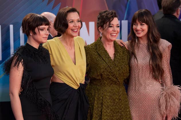 65th BFI London Film Festival -The Lost Daughter Premiere London, UK. Director Maggie Gyllenhaal, Jessie Buckley, Olivia Colman and Dakota Johnson attend the Gala Premiere for: The Lost Daughter, during the 65th BFI London Film Festival at The Royal Festival Hall on October 13, 2021 in London, England. LMK386-J7391-141021 