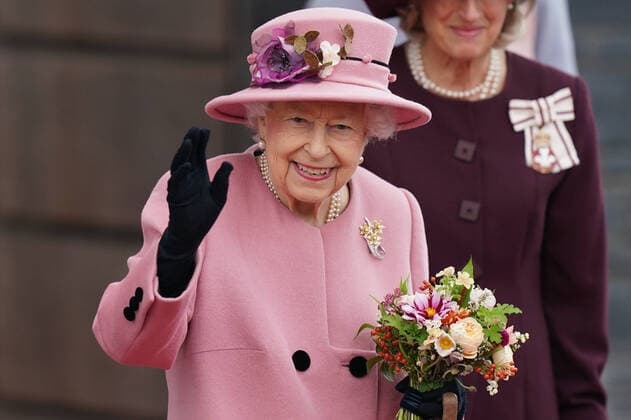 . 14 10 2021. Cardiff, United Kingdom. Queen Elizabeth II leaving the Opening Ceremony of the Welsh Parliament in Cardiff, Wales, United Kingdom.  xPoolx xi-Imagesx IIM-22680-0020