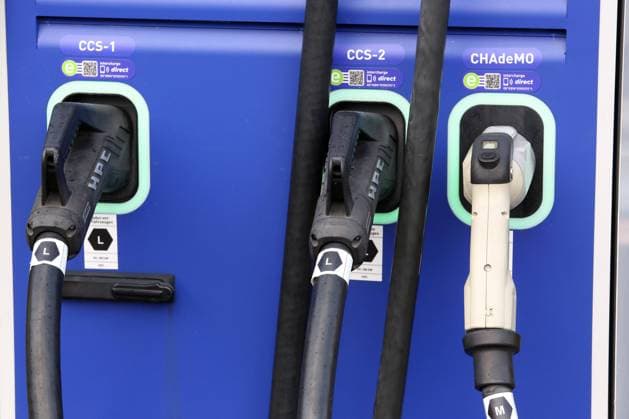 Ladestellen fuer Elektrofahrzeuge von EnBW an der Raststaette Siegerland Ost Elektromobilitaet am 13.10.2021 in Freudenberg Deutschland. *** Charging stations for electric vehicles from EnBW at the service area Siegerland Ost Elektromobilitaet on 13 10 2021 in Freudenberg Germany