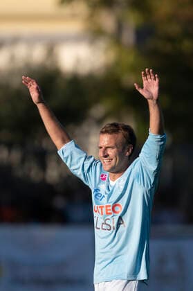 joie de Emmanuel Macron - President de la Republique Francaise FOOTBALL : Match de Gala du Varietes Club de France - 14 10 2021 JBAutissier Panoramic 