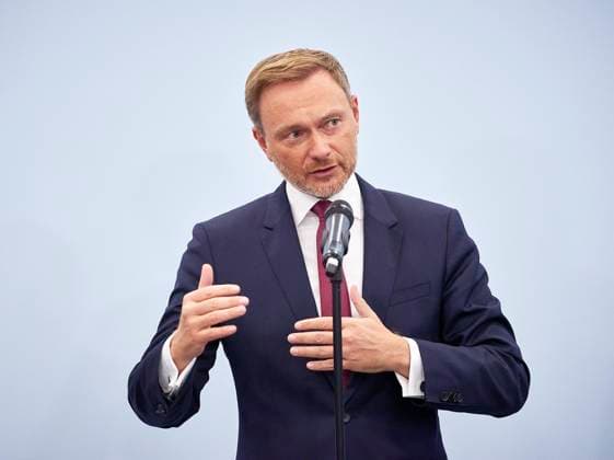 Christian Lindner - Koalitionsgespräche Deutschland, Berlin, 15.10.2021: Verkündung des Beginns von Ampel-Koalitionsgesprächen. Die Parteivorsitzenden von SPD, Grüne und FDP verhandeln jetzt die Details in Koalitionsgesprächen. *** Christian Lindner coalition talks Germany, Berlin, 15 10 2021 Announcing start of traffic light coalition talks Party leaders of SPD, Greens and FDP now negotiating details in coalition talks