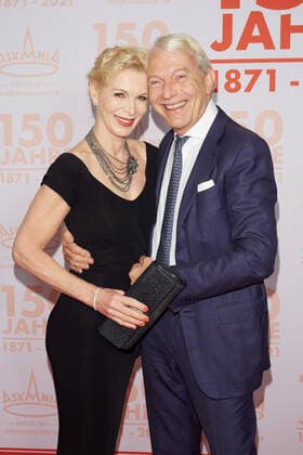 Grit Weiss und Prof.Dr.Jo Groebel - Verleihung des Askania Award 2021 im Capital Club Berlin am 15.10.2021. Askania Award 2021