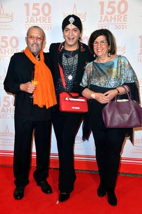 Leonhard R. Müller, Julian F.M. Stoeckel und Judith Stückler bei der Verleihung des Askania Award 2021 und der 150 Jahre Askania Jubiläumsfeier im Capital Club. Berlin, 15.10.2021