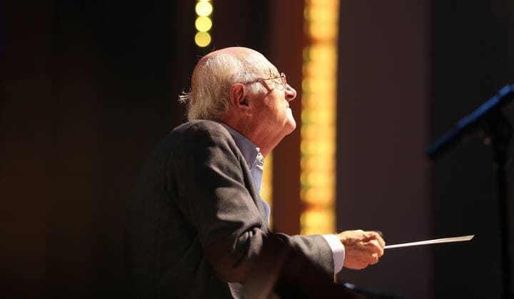 SEMI-EXCLUSIF: Repetition au grand rex de Vladimir Cosma CELEBRITIES: Vladimir Cosma au grand rex - Paris - 15 10 2021 JonathanRebboah Panoramic  PESRK24022012