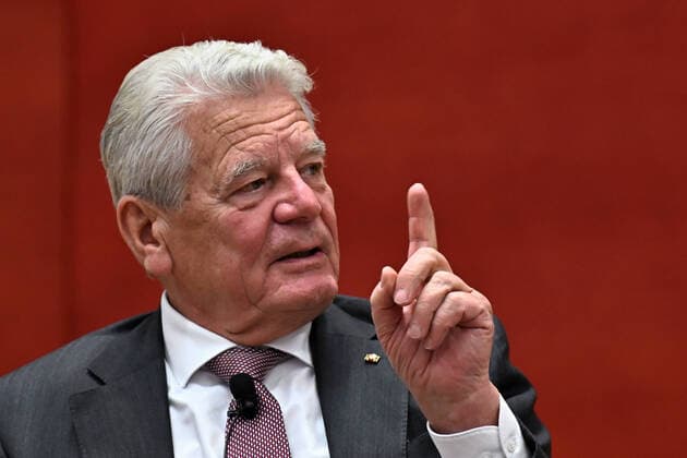 Joachim Gauck, Bundespräsident a.D. Joachim Gauck, Bundespräsident a.D.,bei seinem Vortrag im Maximilianeum, dem Sitz des Bayerischen Landtags. München Bayern Deutschland *** Joachim Gauck, former President of the Federal Republic of Germany Joachim Gauck, former President of the Federal Republic of Germany ,during his speech in the Maximilianeum, the seat of the Bavarian Parliament Munich Bavaria Germany Copyright: xRolfxPossx