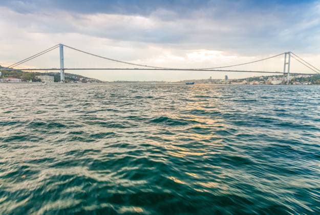 Stunning view of Bosphorus Bridge from cruise ship, Istanbul. Copyright: xx 15286940