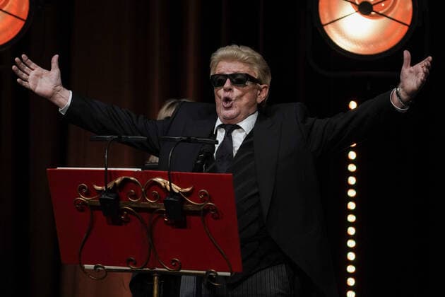 Bilder des Jahres 2021, Entertainment 10 Oktober Entertainment Themen der Woche KW41 Entertainment Bilder des Tages Heino goes Klassik Capitol Mannheim Heino goes Klassik war jetzt auch im Capitol Mannheim zu Gast. Mannheim Capitol Baden-Württemberg *** Heino goes Klassik Capitol Mannheim Heino goes Klassik was now also a guest at the Capitol Mannheim Mannheim Capitol Baden Württemberg