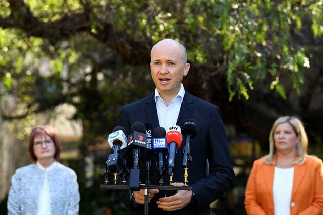 DOMINIC PERROTTET PRESSER, NSW Treasurer Matt Kean speaks to the media during a press conference in Sydney, Sunday, October 17, 2021. NSW has reached its target of 80 per cent full vaccination for people aged over 16, clearing the way for a further easing of restrictions. ( NO ARCHIVING, EDITORIAL USE ONLY, NO USE IN BOOKS WITHOUT CONSENT SYDNEY NSW AUSTRALIA  Copyright: xBIANCAxDExMARCHIx 20211017001586706925