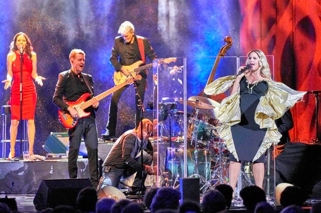 Barbara Schöneberger live bei einem Konzert ihrer Alles Gute und so weiter -Tour im Hannover Congress Centrum. Hannover, 16.,10.2021