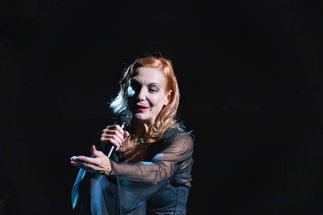DEU, Deutschland, Nordrhein-Westfalen, Münster, 17.10.2021: Theater Münster - Ute Lemper, Konzertabend. Songs for Eternity - Lieder für die Ewigkeit