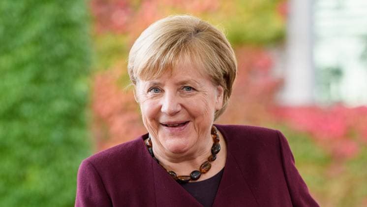 News Bilder des Tages Berlin GER, Berlin, 18.10.21, Mary May Simon bei Bundeskanzlerin Angela Merkel Bundeskanzlerin Angela Merkel , Bildtermin bei der Begruessung der Generalgouverneurin von Kanada - Mary May Simon durch die BKin Dr Angela Merkel, 18.10.2021, Copyright: xEibner-Pressefotox EP_EER