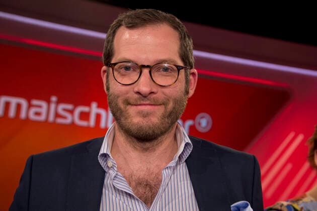 Springer Verlag suspendiert BILD Chefredakteur Julian REICHELT. Archivfoto; Julian REICHELT, Deutschland, Ã¢ÂÄÂžBildÃ¢ÂÄÂœ-Chefredakteur, Journalist, Portraet, PortroÂ¤t, Portrait, angeschnittenes Einzelbild, Einzelmotiv, Maischberger , Talkshow, WDR ARD, 07.11.2018. *** Springer Verlag suspends BILD editor-in-chief Julian REICHELT archive photo Julian REICHELT, Germany, Ã¢ÂÄÂžBildÃ¢ÂÄÂœ editor-in-chief, journalist, portraet, portroÂ¤t, portrait, cropped single image, single subject, Maischberger , talk show, WDR ARD, 07 11 2018