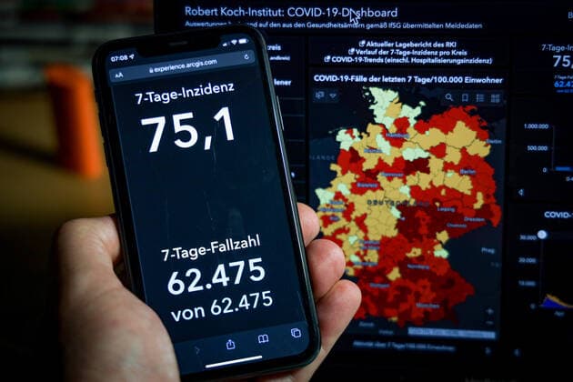 Coronavirus in Deutschland - Covid-19-Dashboard des Robert Koch-Institut 19.10.2021: Robert Koch-Institut: 7-Tage-Inzidenz 75,1. 7-Tage-Fallzahl 62.475. COVID-19-Fälle 4.384.616. Zugang um 6.771 gegenüber dem Vortag. COVID-19-Todesfälle 94.716. Zugang um 88 gegenüber dem Vortag.