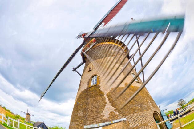 IMAGO Creative: Welttourismustag am 27. September Traditional Dutch Windmills Pumping Water, Netherlands Kinderdijk, Traditional Dutch Windmills Pumping Water, UNESCO World Heritage, Holland, Netherlands, Europe Copyright: xAlbertoxCarrerax 36597512