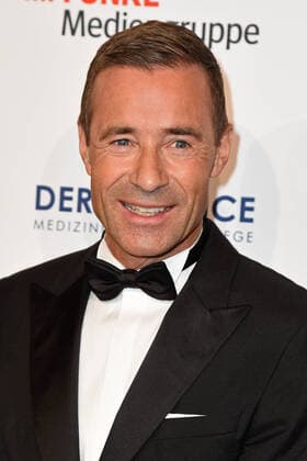 Kai Pflaume bei der Verleihung der Goldenen Bild der Frau im Stage Theater Neue Flora in Hamburg am 20.10.2021