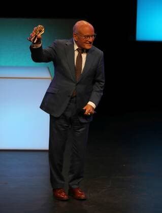 22.10.2021 Offenbach, Capirol 32. Hessischer Film- und Kinopreis Ehrenpreis des Hessischen Ministerpräsidenten ging an den Regisseur Volker Schlöndorff emspor, DFL regulations prohibit any use of photographs as image sequences and or quasi-video