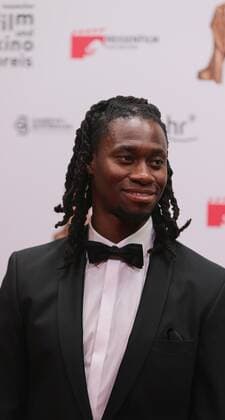 22.10.2021 Offenbach, Capirol 32. Hessischer Film- und Kinopreis Eugene Kwaku Asante Boateng ist ein Schauspieler, Choreograf, Tänzer und Model emspor, DFL regulations prohibit any use of photographs as image sequences and or quasi-video