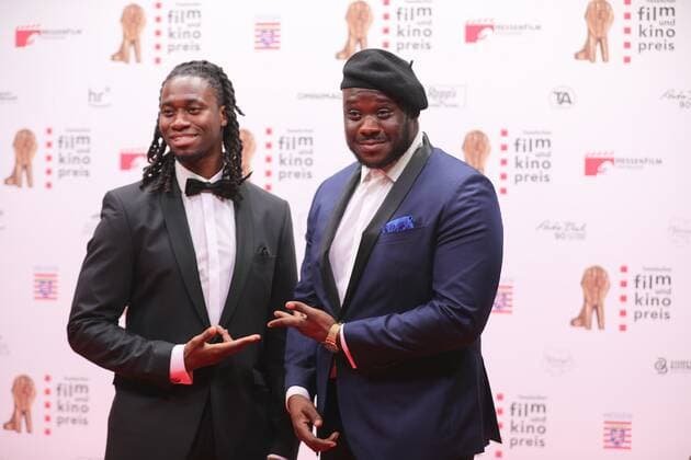 22.10.2021 Offenbach, Capirol 32. Hessischer Film- und Kinopreis Eugene Kwaku Asante Boateng ist ein Schauspieler, Choreograf, Tänzer und Model mit Prince Kuhlmann Schauspieler. emspor, DFL regulations prohibit any use of photographs as image sequences and or quasi-video
