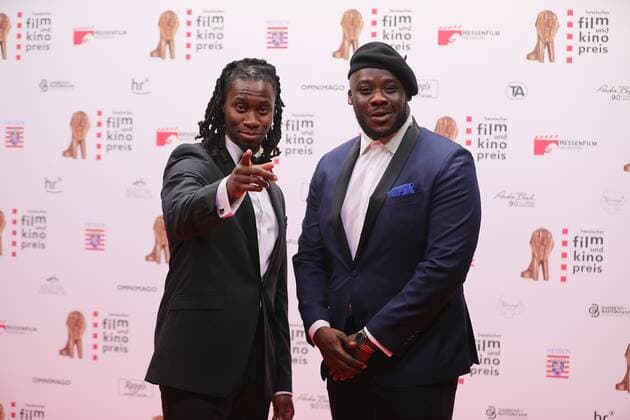 22.10.2021 Offenbach, Capirol 32. Hessischer Film- und Kinopreis Eugene Kwaku Asante Boateng ist ein Schauspieler, Choreograf, Tänzer und Model mit Prince Kuhlmann Schauspieler. emspor, DFL regulations prohibit any use of photographs as image sequences and or quasi-video