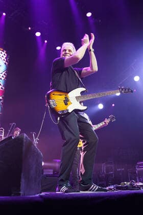 October 22, 2021, Madrid, Spain: Singer David Summers of the music band Hombres G performs live on stage at Wizink Center of Madrid. Madrid Spain - ZUMAs197 20211022_zaa_s197_116 Copyright: xAtilanoxGarciax