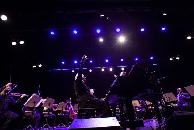 SÃO PAULO, SP - 22.10.2021: MAESTRO JOÃO CARLOS MARTINS - Conductor João Carlos Martins performs with Camerata Bachiana at Teatro Gazeta in São Paulo. x2133498x  ZéxCarlosxBarretta
