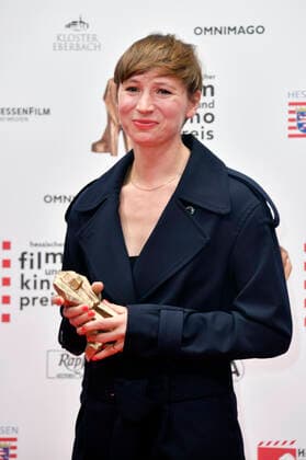 Lisa Bierwirth bei der 32. Verleihung des Hessischen Film- und Kinopreises im Capitol Theater. Offenbach, 22.10.2021