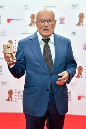 Volker Schlöndorff bei der 32. Verleihung des Hessischen Film- und Kinopreises im Capitol Theater. Offenbach, 22.10.2021
