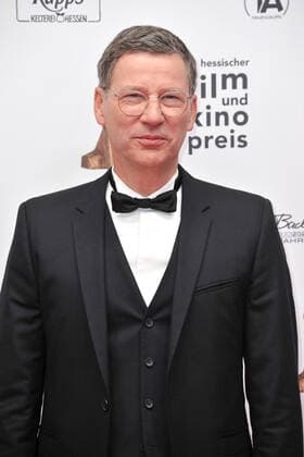 Hessischer Film- und Kinopreis 2021. Schauspieler Rainer Ewerrien anläßlich der Verleihung des 32. Hessischen Film- und Kinopreises am Abend des 22.10.2021im Capitol Offenbach. 20211022MWI14503