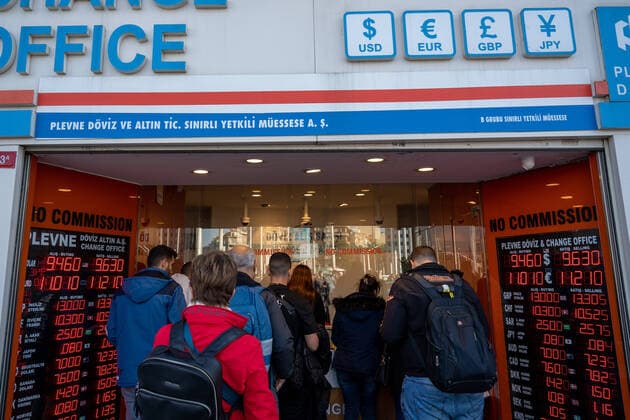 Turkey Facing Currency Crisis Following the decrease in the interest rate, the Turkish lira fell to a new low against the US dollar and the Euro, reducing purchasing power. As of October 22, the current rate of USD TRY is 9.61 and the rate of EUR TRY is 11.17. Istanbul Turkey  Copyright: xErhanxDemirtasx demirtas-notitle211022_npgvB