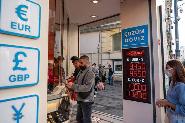 Turkey Facing Currency Crisis Following the decrease in the interest rate, the Turkish lira fell to a new low against the US dollar and the Euro, reducing purchasing power. As of October 22, the current rate of USD TRY is 9.61 and the rate of EUR TRY is 11.17. Istanbul Turkey  Copyright: xErhanxDemirtasx demirtas-notitle211022_npw7l