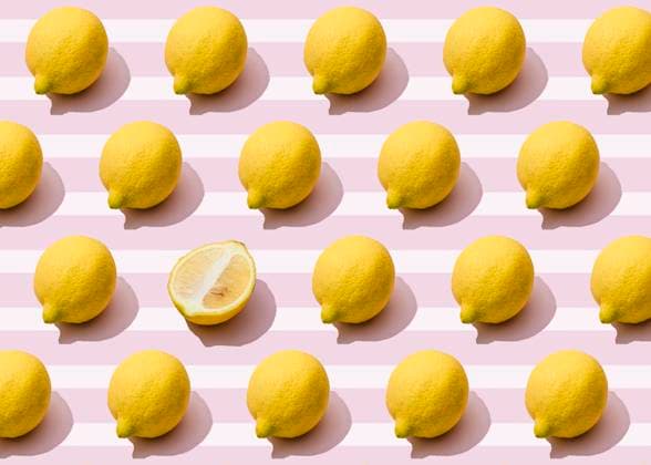 Pattern of fresh lemons wing single one halved FLMF00679