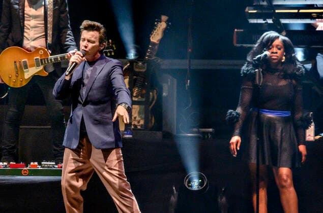 Entertainment Bilder des Tages Den engelske singer-songwriter, Rick Astley paa scenen i Royal Arena i Koebenhavn loerdag den 23. oktober 2021. , Copenhagen Copyright: TorbenxChristensen TorbenxChristensenx COP200 spdk20211024-002026-L