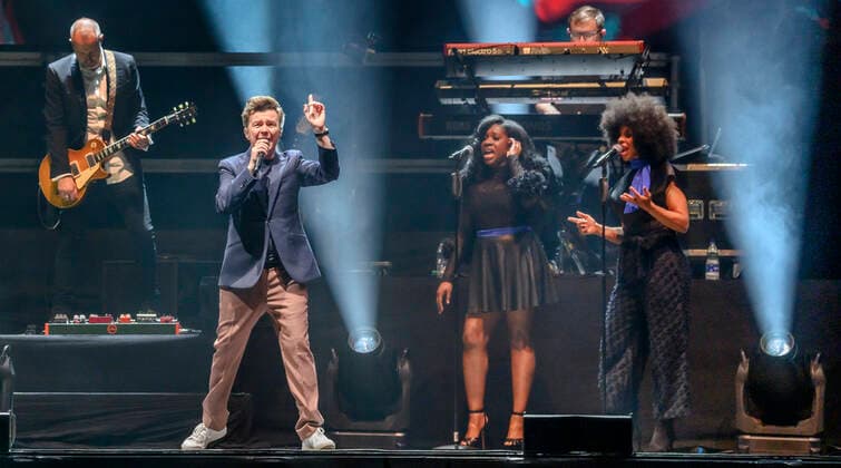 Den engelske singer-songwriter, Rick Astley paa scenen i Royal Arena i Koebenhavn loerdag den 23. oktober 2021. , Copenhagen Copyright: TorbenxChristensen TorbenxChristensenx COP200 spdk20211024-002129-L