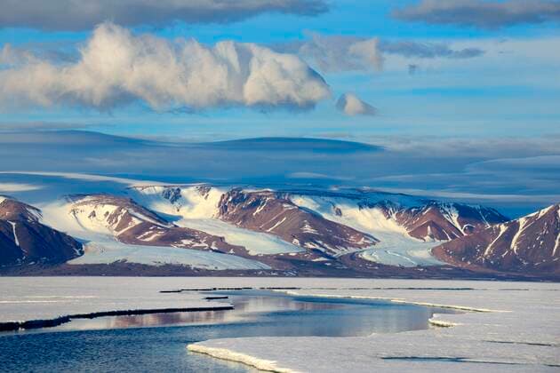 Spalte im Packeis, Manson-Icefield-Halbinsel und Jakeman-Gletscher, Ellesmere Island, Nunavut, Kanada, Nordamerika Copyright: imageBROKER/E.xBaccega iblbac05509372.jpg