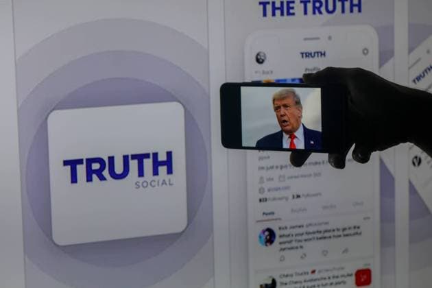 October 23, 2021, Gaziantep, Anatolia, Turkey: Gaziantep, Turkey. 22 October 2021. The symbol of the new social media app Ã¢â‚¬oeTRUTH SocialÃ¢â‚¬Â of the Trump Media and Technology Group. The launch of the new social media platform has been announced by former US President Donald Trump. Mr Trump, who has made great use of social media during his presidency, was banned from Twitter and suspended from Facebook following the storming of the US Capitol by his supporters in January Gaziantep Turkey - ZUMAd99_ 20211023_zap_d99_023 Copyright: xMuhammadxAtax