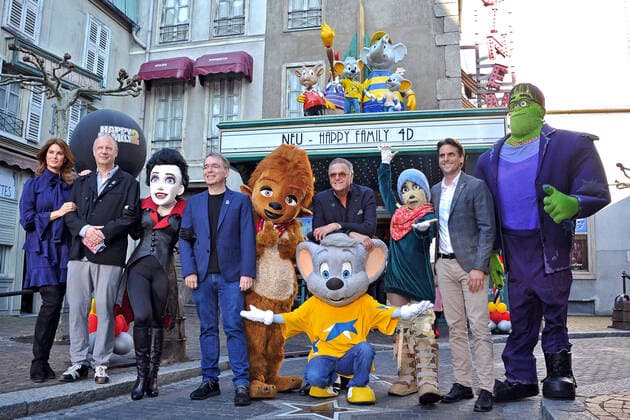 Bilder des Jahres 2021, Entertainment 10 Oktober Entertainment Themen der Woche KW42 Entertainment Bilder des Tages Premiere: Happy Family 2 . Thomas Mack , Filmproduzent Holger Tappe , Drehbuchautor David Safier und Roland Mack anläßlich der Premiere von Happy Family 2 am 24.10.2021 im Europapark Rust. 20211024MWI15231 *** Premiere Happy Family 2 Thomas Mack , film producer Holger Tappe , screenwriter David Safier and Roland Mack on the occasion of the premiere of Happy Family 2 on 24 10 2021 at Europapark Rust 20211024MWI15231