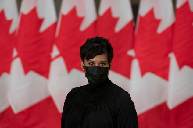 News Bilder des Tages October 26, 2021, Ottawa, ON, Canada: Minister for Women and Gender Equality Marci Ien arrives for a news conference, Tuesday, October 26, 2021 in Ottawa. Ottawa Canada  - ZUMAc35_ 20211026_zaf_c35_268 Copyright: xAdrianxWyldx